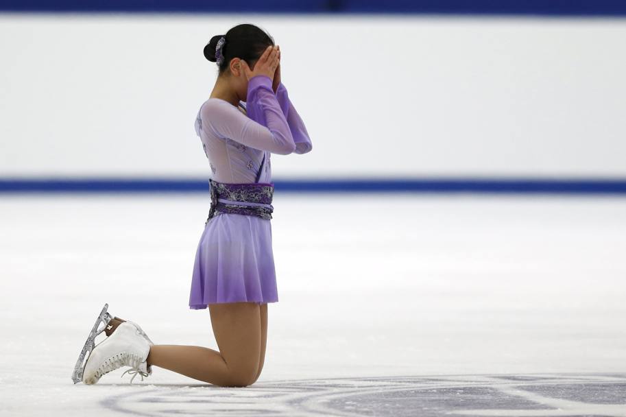 L&#39;emozione della pattinatrice giapponese Mao Asada, dopo la sua prova nel progr5amma libero all&#39;ISU Grand Prix di Nagano (Reuters)